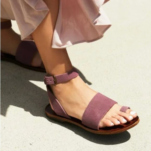 FREE PEOPLE Torrence Ankle Wrap Suede Sandals in Mauve Purple Boho - Size US 6.5 - Picture 1 of 16